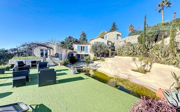 Maison à vendre    15 pièces •  Les Adrets-de-l'Estérel