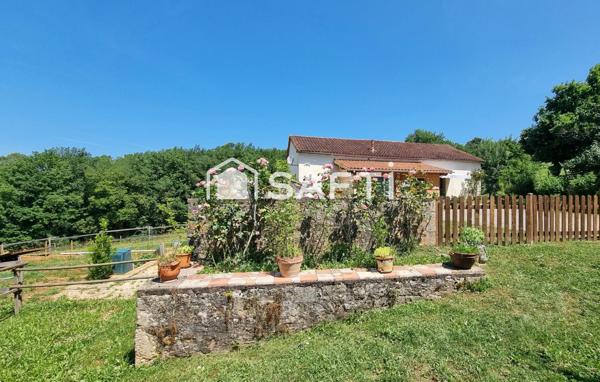 Charmant petit corps de ferme du XVIIIe siècle avec vue dégagée