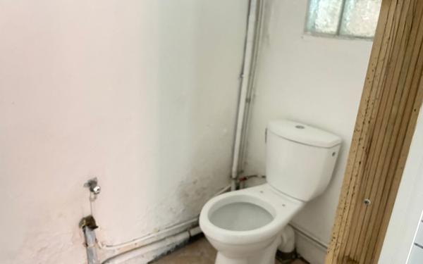 Immeuble à vendre    6 pièces •  Basse-Terre