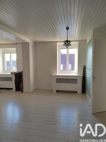 Location appartement 2 pièces 70 m² Saint-Florentin