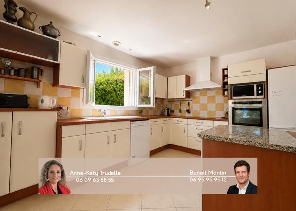 Maison
         7 pièces
        - 152 m² Exclusivité 649 000 € *