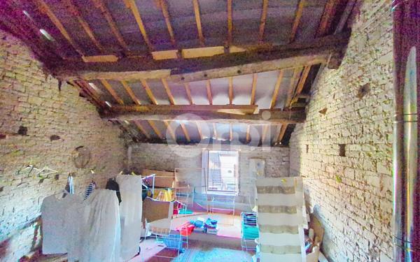 Maison à vendre    5 pièces •  Laferté-sur-Aube