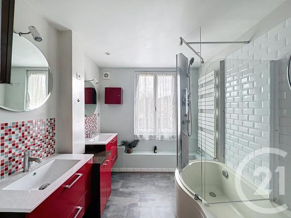 Appartement F6 à vendre  6 pièces - 140,99 m2 CHOISY LE ROI - 94