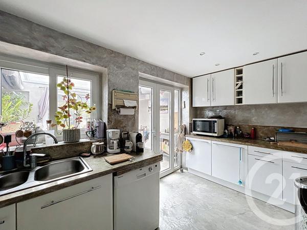 Appartement F6 à vendre  6 pièces - 140,99 m2 CHOISY LE ROI - 94