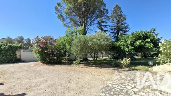 Maison à vendre 5 pièces 170 m² Entraigues-sur-la-Sorgue