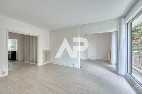 Appartement Rueil Malmaison 2 pièce(s) 49.37 m2 €279 800 ** - Référence 19308