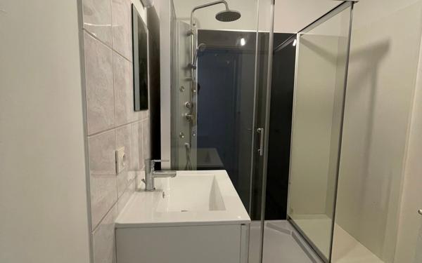 Appartement à vendre    1 pièce •  Yerres