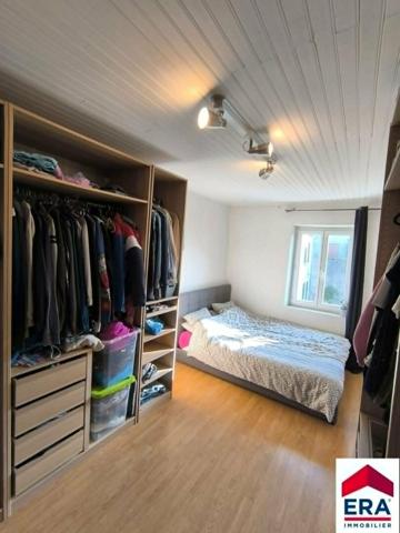 Maison de charme à Veyrins-Thuellin : 6 pièces, 4 chambres, poêle à granulés et terrain XXL !