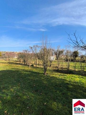 Maison de charme à Veyrins-Thuellin : 6 pièces, 4 chambres, poêle à granulés et terrain XXL !