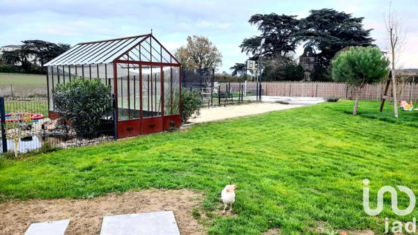 Maison 8 pièces de 239 m² à Villeneuve-sur-Lot (47300)