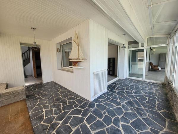 SARZEAU   Proche bourg, maison avec vie de plain-pied, accès PMR et 4 chambres