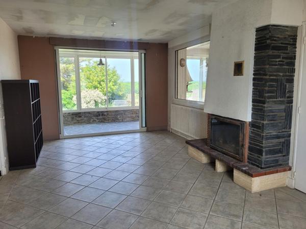 SARZEAU   Proche bourg, maison avec vie de plain-pied, accès PMR et 4 chambres