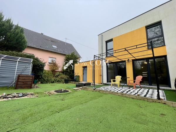 Maison 5 pièce(s) 3 chambre(s) 99 m²