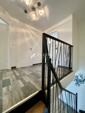 Maison 5 pièce(s) 3 chambre(s) 99 m²