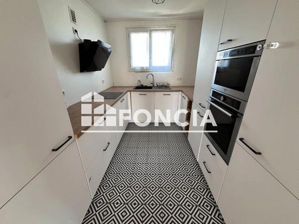 Location Appartement 4 pièces 90.16 m² - 35 RUE DE GLASGOW Brest 29200