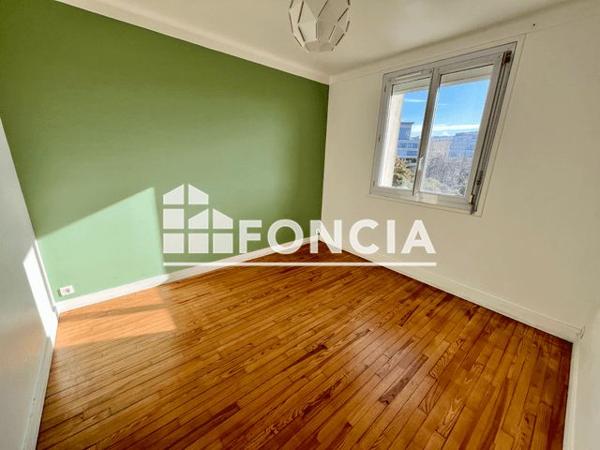 Location Appartement 4 pièces 90.16 m² - 35 RUE DE GLASGOW Brest 29200