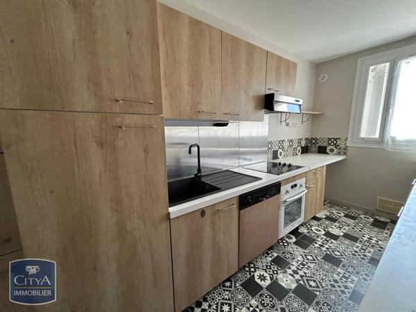 Appartement à louer 3 pièces 68.54m² Laval (53000)