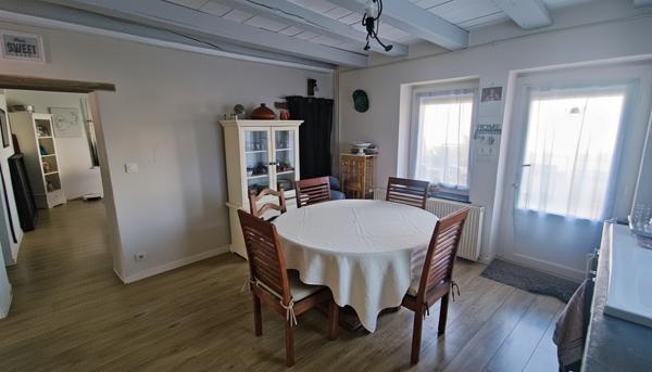 Maison RENEVE 6 Pièces 149.83 m²