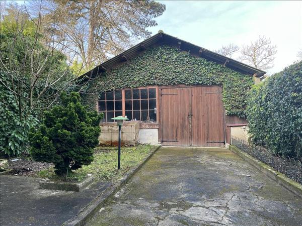 Maison à vendre |  Saint-Justin |  5 pièces | 201 m²