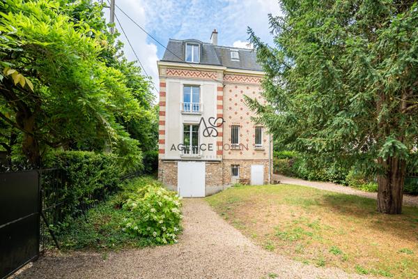 Maison Le Vésinet - 186 m² - 8 pièces Le vesinet