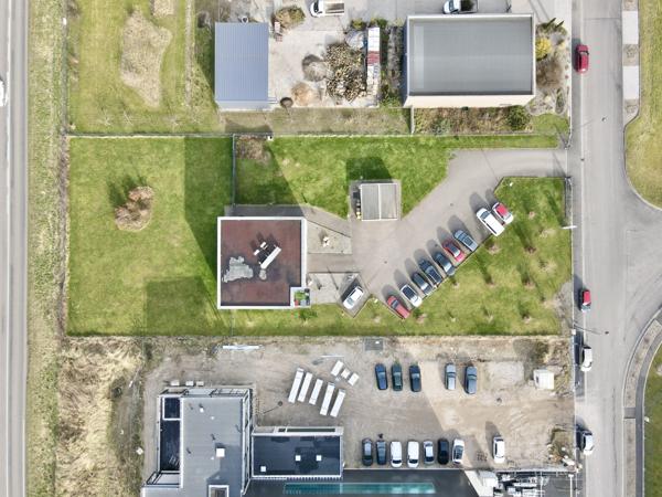 Rountzenheim (67480) Ensemble immobilier professionnel à louer – 300 m² – 30 ares – parkings