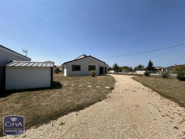 Maison à vendre 4 pièces 110m² Saint-Laurent-des-Vignes (24100)