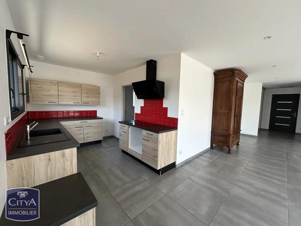 Maison à vendre 4 pièces 110m² Saint-Laurent-des-Vignes (24100)
