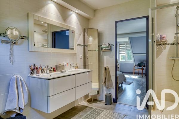 Maison à vendre 6 pièces 180 m² Briis-sous-Forges