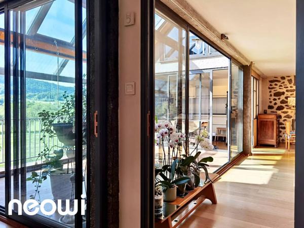 RESTAURANT PRÊT À L’EMPLOI AVEC HABITATION T4 ET GRAND STUDIO INDÉPENDANT