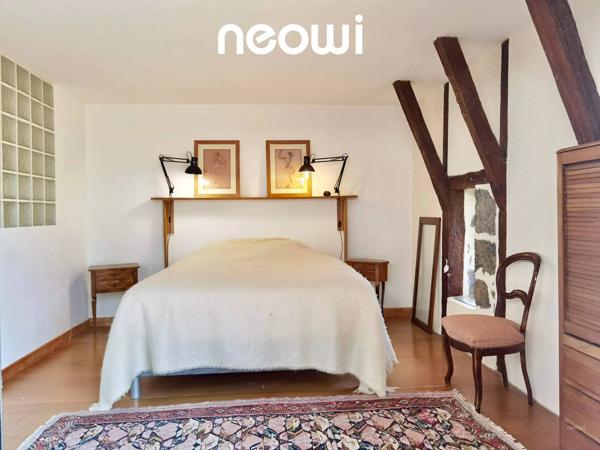 RESTAURANT PRÊT À L’EMPLOI AVEC HABITATION T4 ET GRAND STUDIO INDÉPENDANT