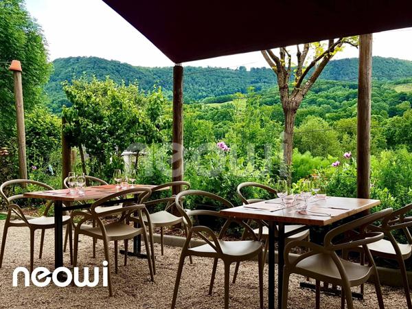 RESTAURANT PRÊT À L’EMPLOI AVEC HABITATION T4 ET GRAND STUDIO INDÉPENDANT