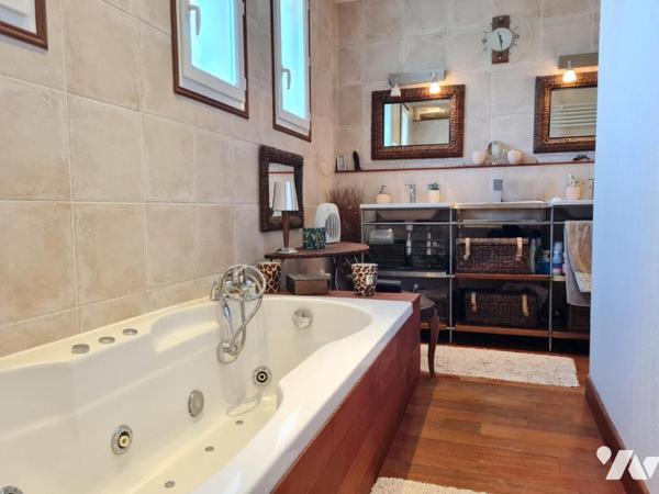 NANTES - SAINT-FELIX - Appartement de 142 m² avec 3 chambres et une terrasse de 65 m²