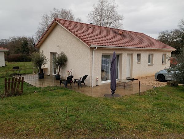 Yenne (73170) A 10 MINUTES DE YENNE VILLA DE 90 M² SUR 947 M² DE TERRAIN