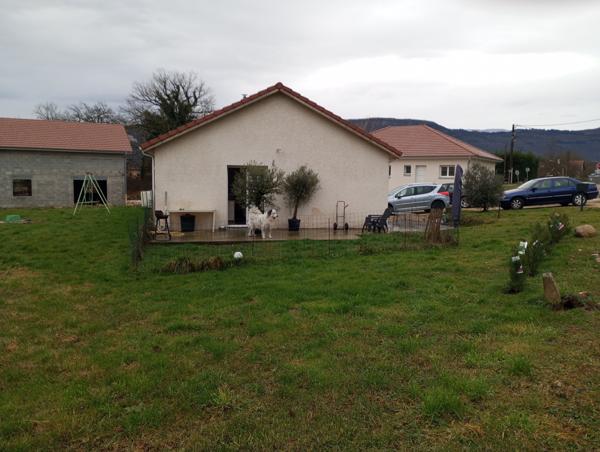 Yenne (73170) A 10 MINUTES DE YENNE VILLA DE 90 M² SUR 947 M² DE TERRAIN