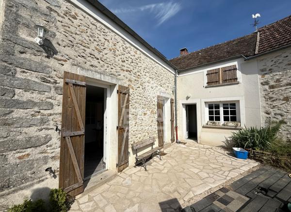 Maison familiale de 129 m² à Châtillon-la-Borde