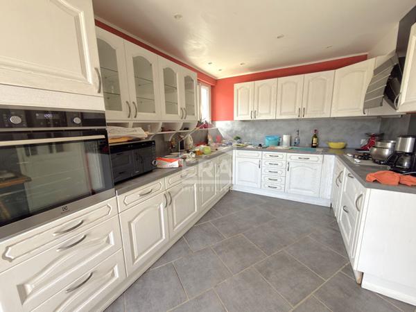 Maison familiale de 129 m² à Châtillon-la-Borde