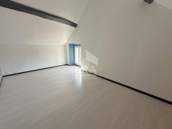 Maison familiale de 129 m² à Châtillon-la-Borde