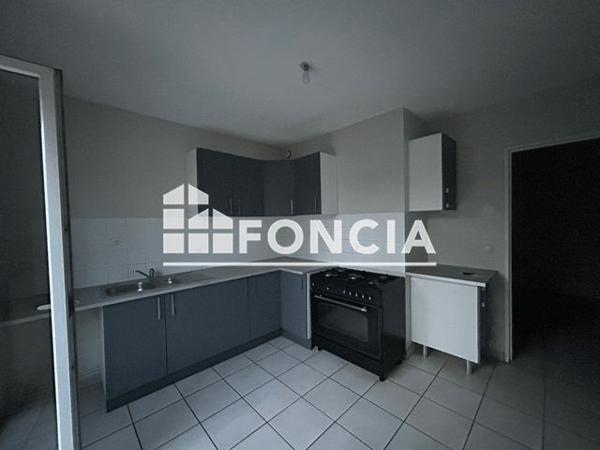 Location Maison 4 pièces 90.7 m² - 123 RUE JEANNE JUGAN Villefranche S/ Saone 69400