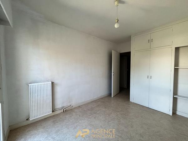 Maison 4 pièces proche tous commerces Villeneuve-les-Salines €245 000 ** - Référence FB716D1