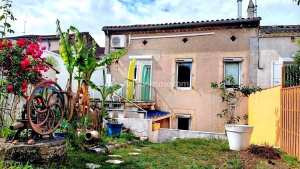 Vente                                                      Maison de ville
                        
                     6 pièces                      165 m2                     à Castres