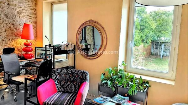 Vente                                                      Maison de ville
                        
                     6 pièces                      165 m2                     à Castres