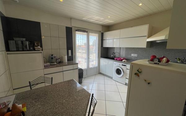 Maison à vendre    6 pièces • 163 m2 Pontonx-sur-l'Adour