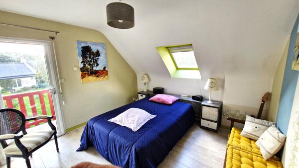 MAISON CONTEMPORAINE DE 2001, COMMODITES A PIED.