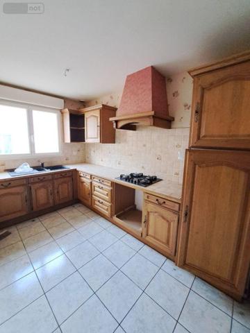 Maison à vendre à La Suze-sur-Sarthe dans la Sarthe (72210), ref : 001/1649