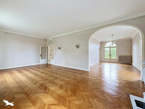 Maison à vendre 565 380 € Eysines 7 p 220 m² DPE E