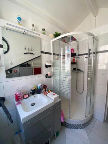 Appartement à vendre 2 pièces TOULON (83) - Quartier Claret - Traversant