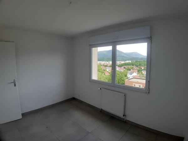 Location Appartement 4 pièces 80 m² - Saint-dié-des-vosges 88100