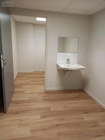 Bureaux à louer à Belleu dans l'Aisne (02200), ref : 02040-L6