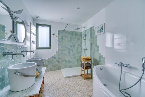 Villa récente de standing vue sur Mer