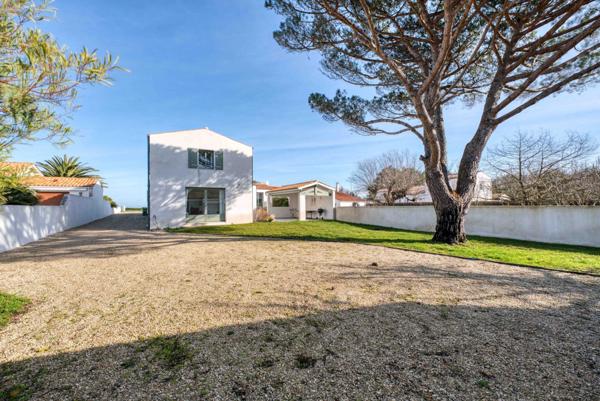 Villa récente de standing vue sur Mer